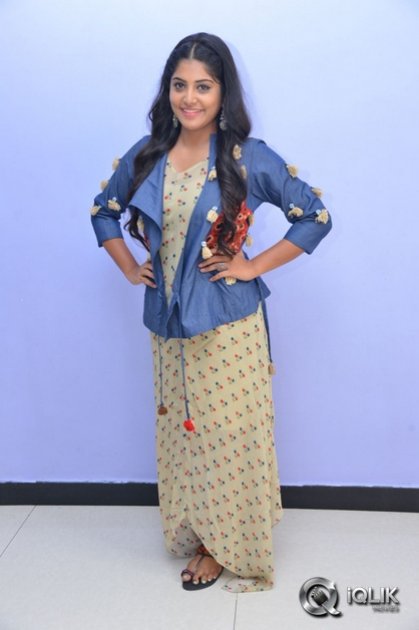 Manjima-Mohan-at-Saahasam-Swaasaga-Saagipo-Movie-Release-Press-Meet